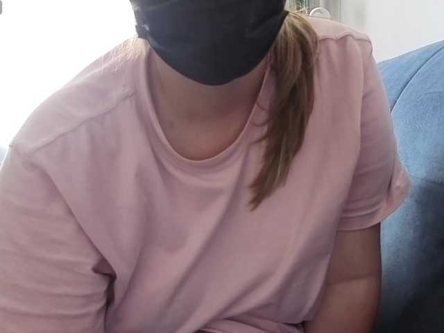 Milaa1998 live cam on BongaCams