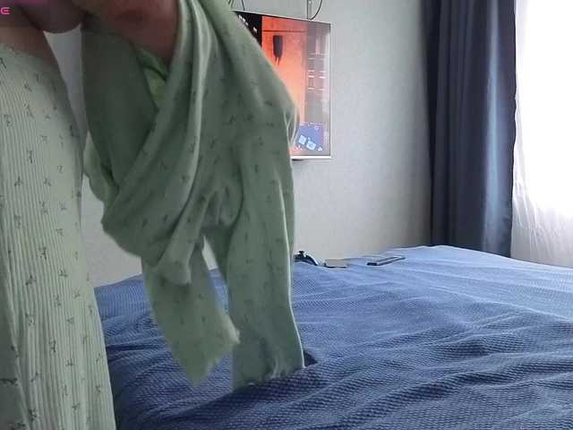 Milaa1998 live cam on BongaCams