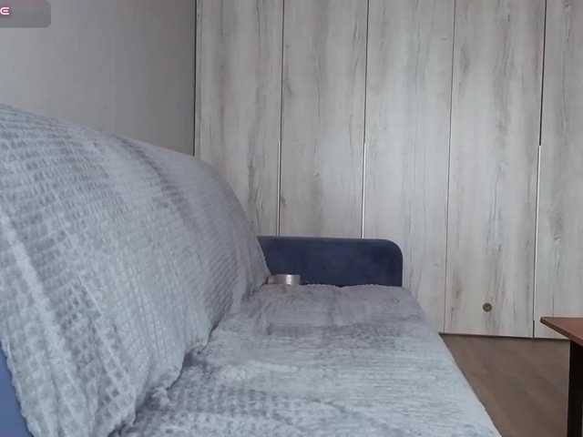 Milaa1998 live cam on BongaCams