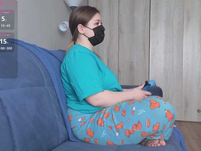 Milaa1998's BongaCams show and profile