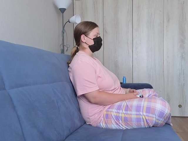 Milaa1998 live cam on BongaCams