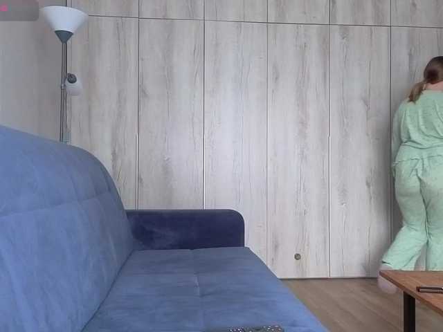 Milaa1998 live cam preview