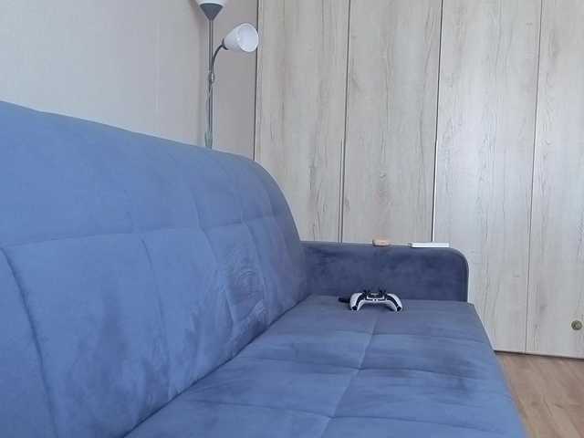 Milaa1998 live cam on BongaCams