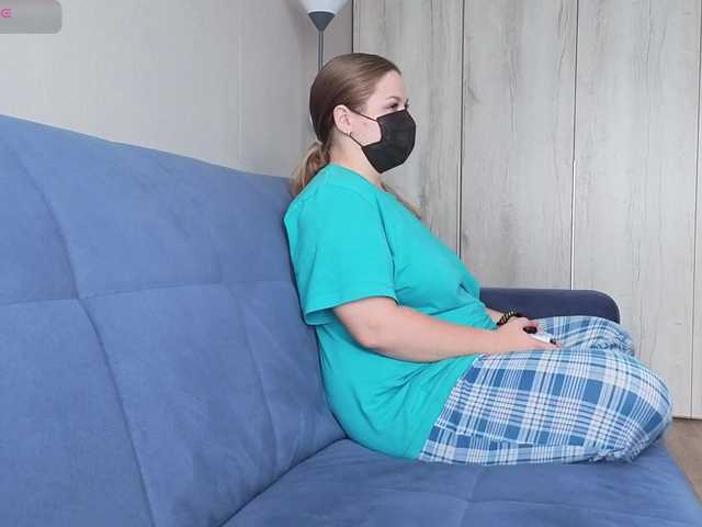 Milaa1998 live cam on BongaCams