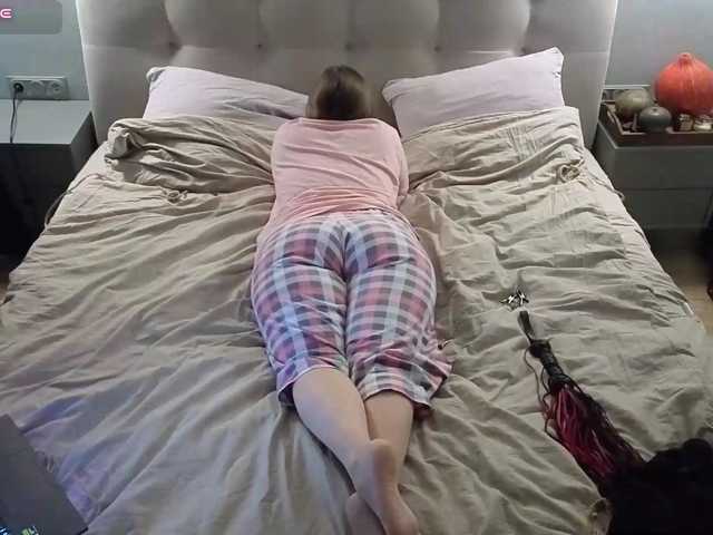 Milaa1998 live cam