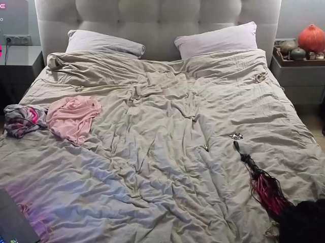 Milaa1998 live cam