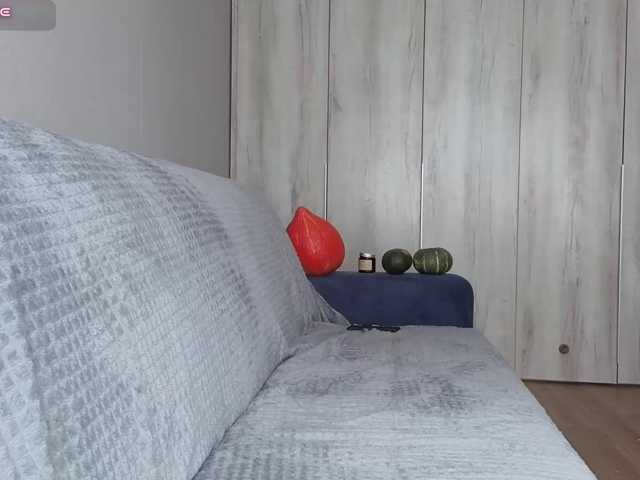 Milaa1998 live cam on BongaCams