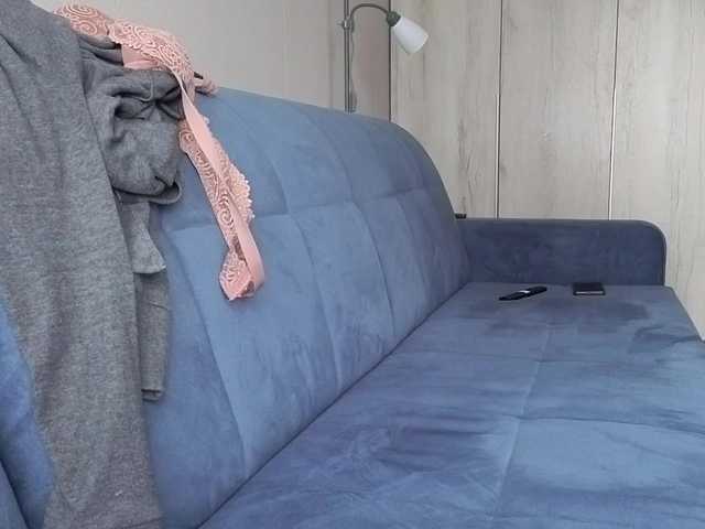 Milaa1998 live cam on BongaCams