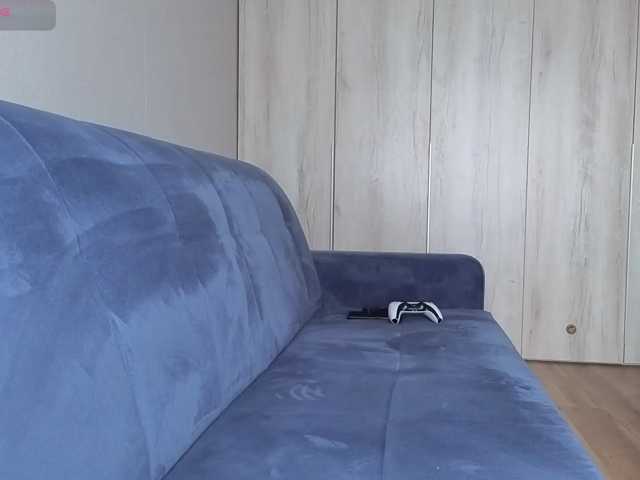 Milaa1998 live cam preview