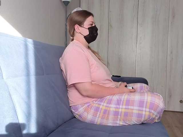 Milaa1998 live cam
