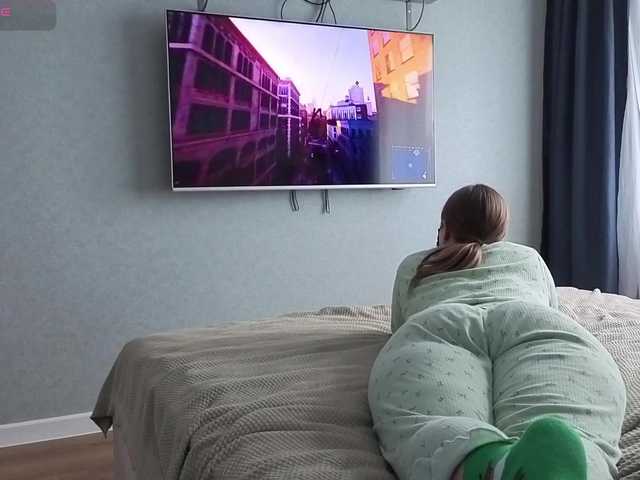 Milaa1998 live cam preview