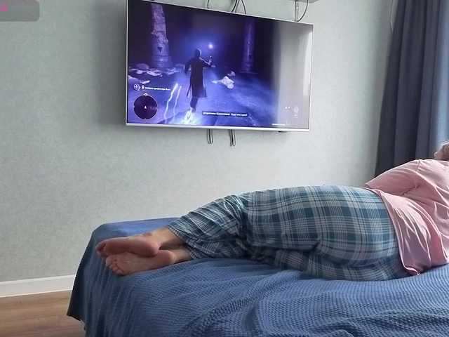 Milaa1998 live cam preview