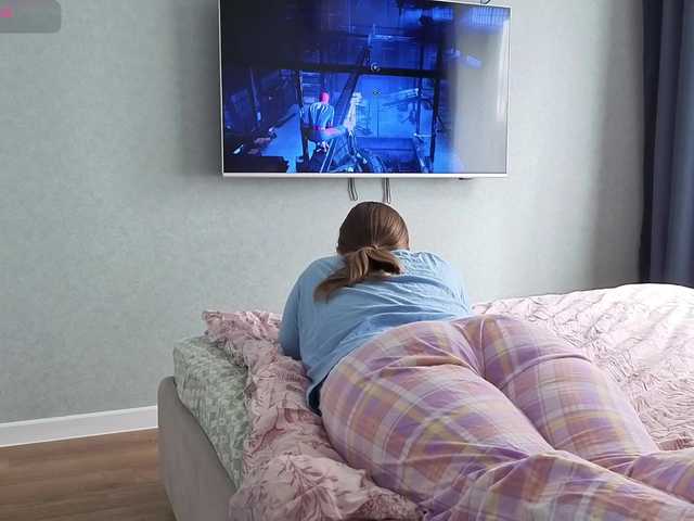 Milaa1998 live cam preview