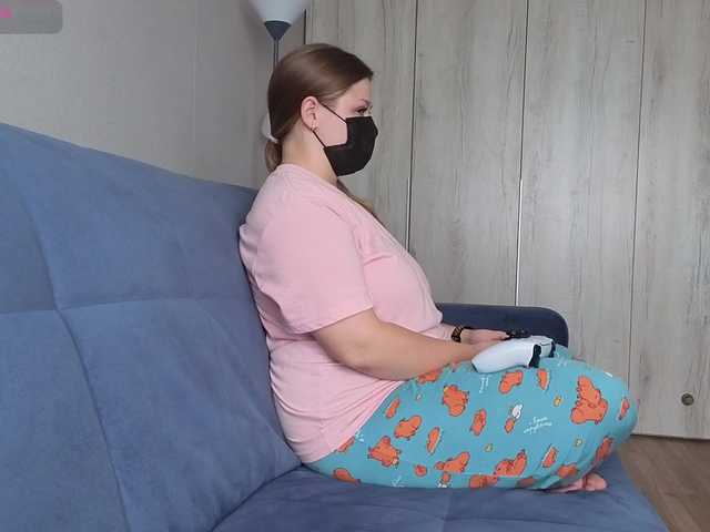 Milaa1998 live cam on BongaCams