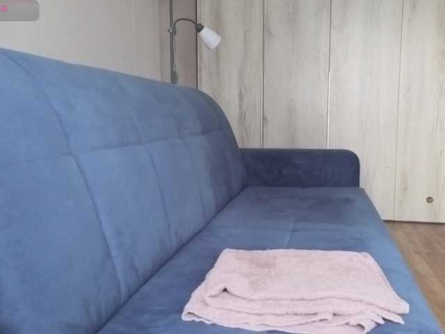 Milaa1998 live cam on BongaCams