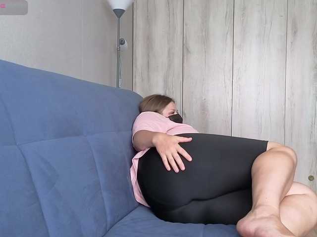 Milaa1998 live cam on BongaCams