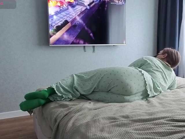 Milaa1998 live cam preview