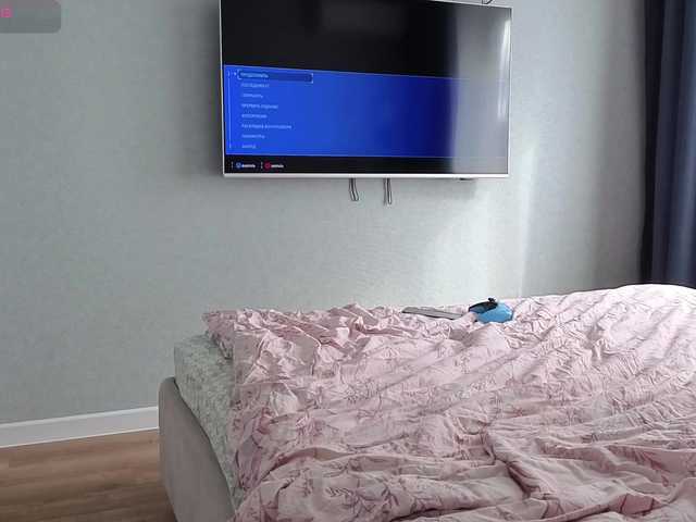 Milaa1998 live cam preview