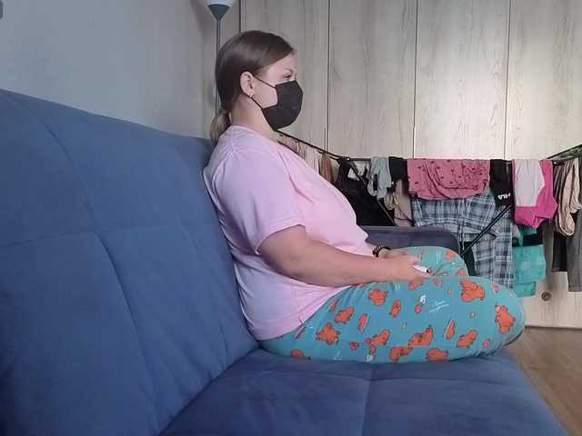 Milaa1998 live cam on