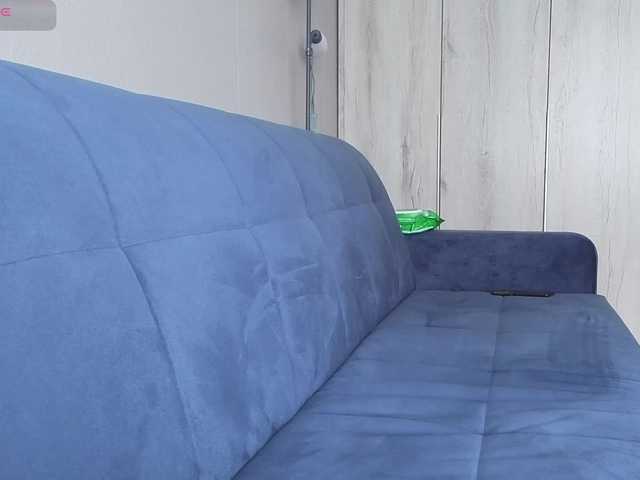 Milaa1998 live cam on BongaCams