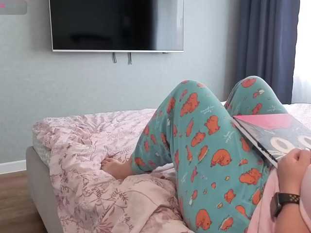 Milaa1998 live cam on BongaCams