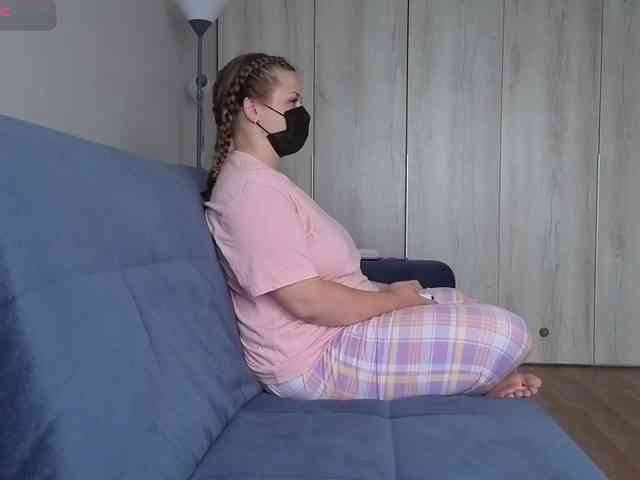 Milaa1998 webcam