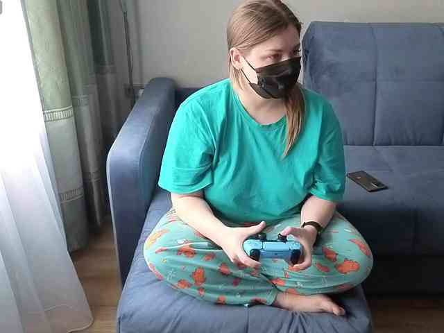 Milaa1998 webcam