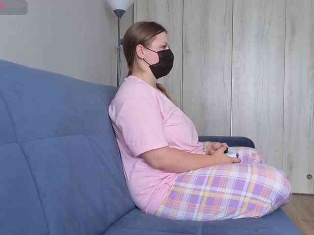 Milaa1998 webcam