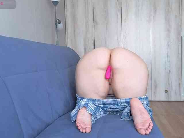 Milaa1998 webcam