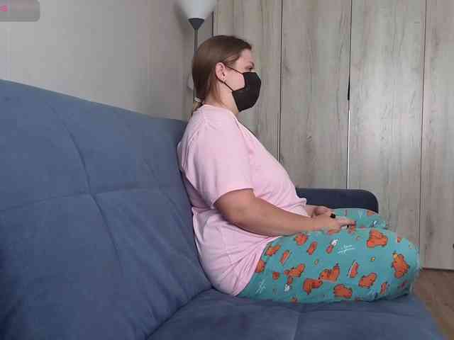 Milaa1998 webcam