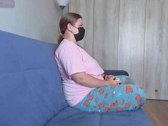 Milaa1998 webcam