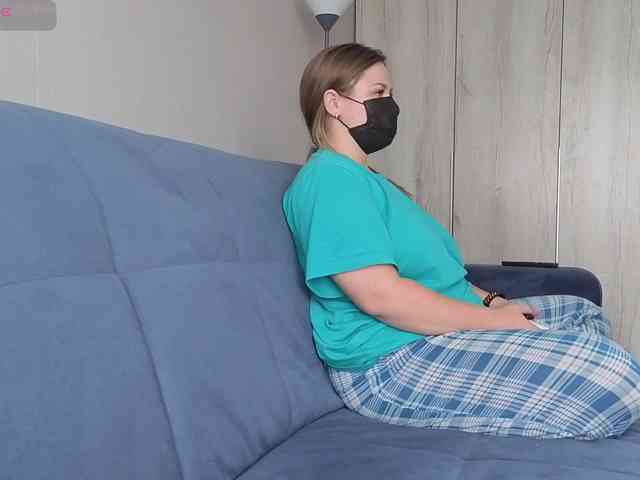 Milaa1998 webcam