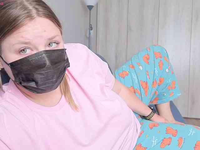Milaa1998 webcam