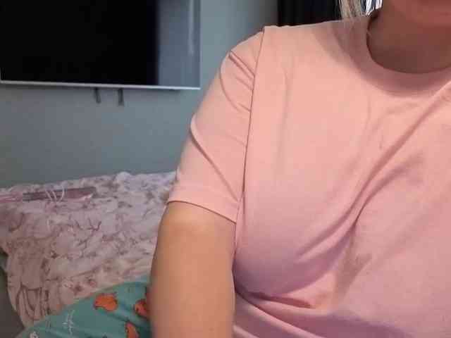 Milaa1998 webcam