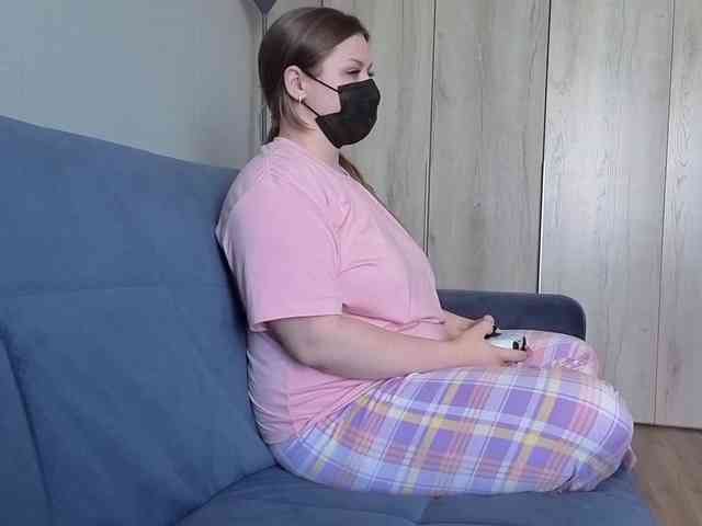 Milaa1998 webcam