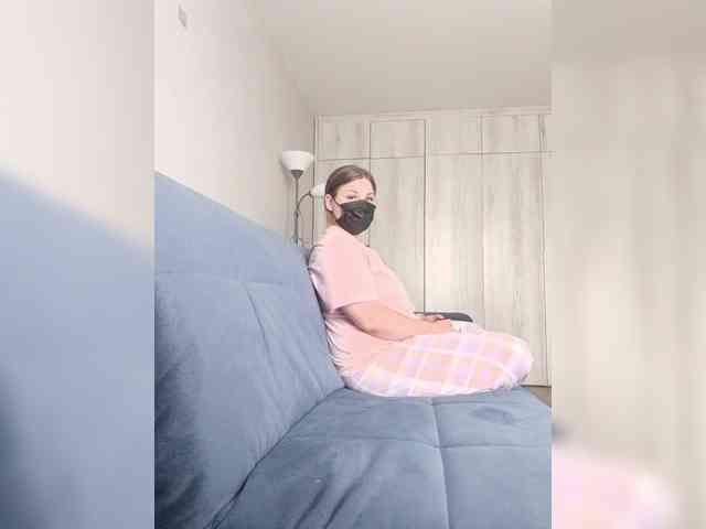 Milaa1998 webcam