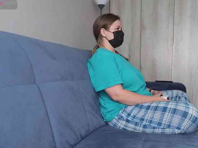 Milaa1998 webcam