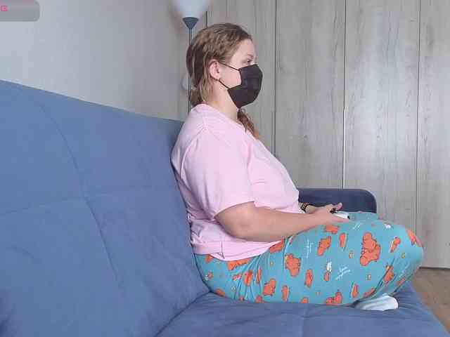 Milaa1998 webcam