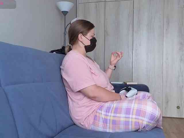 Milaa1998 webcam