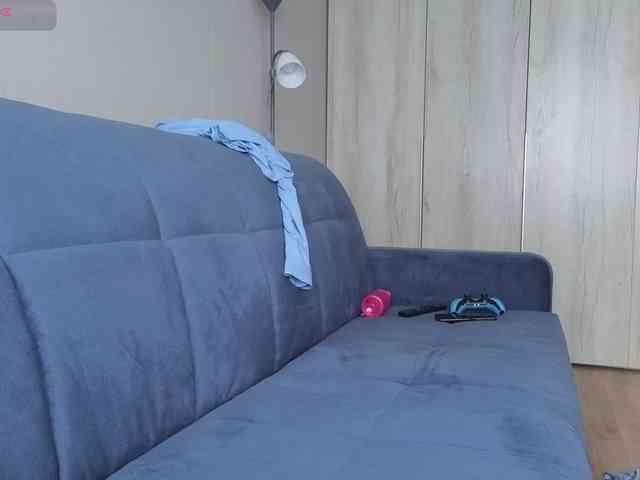 Milaa1998 webcam