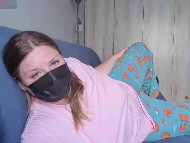 Milaa1998 webcam