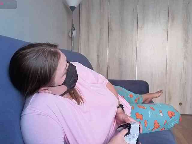 Milaa1998 webcam