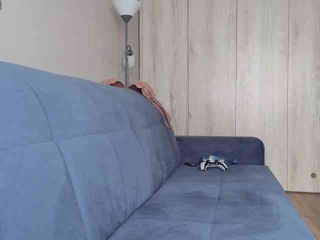 Milaa1998 webcam