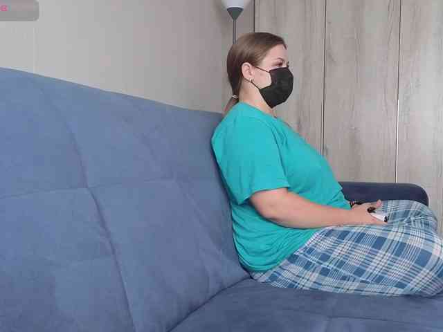 Milaa1998 webcam