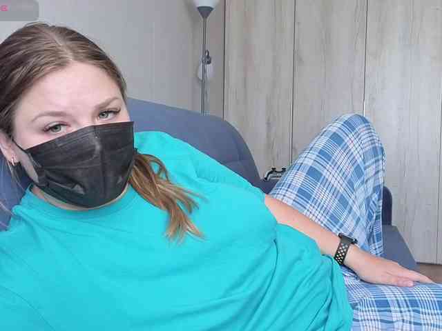 Milaa1998 webcam
