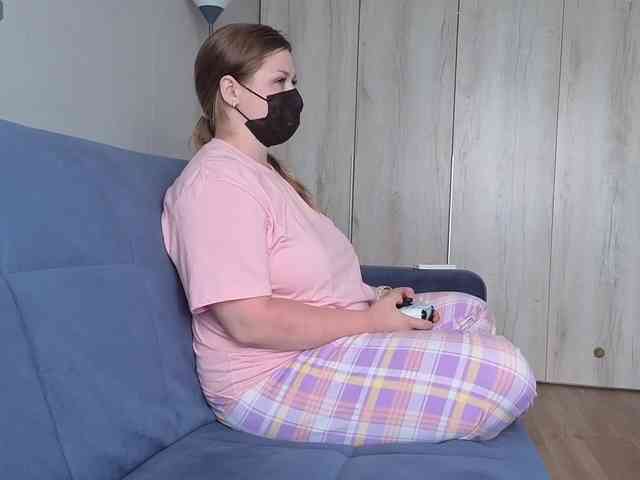 Milaa1998 webcam