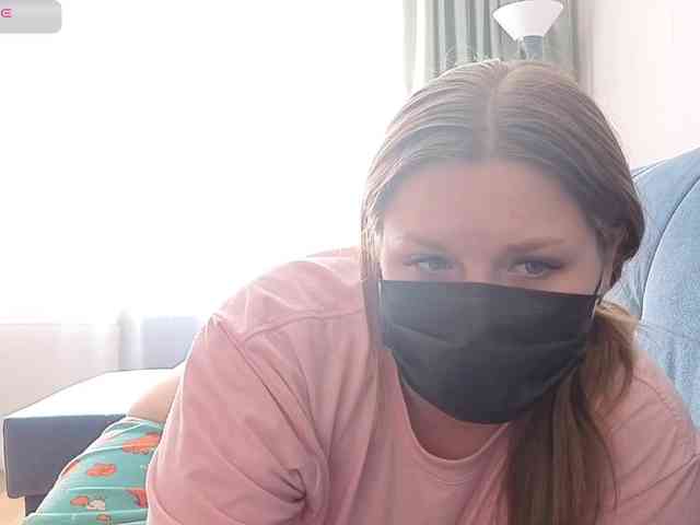 Milaa1998 webcam