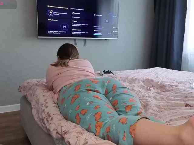 Milaa1998 webcam