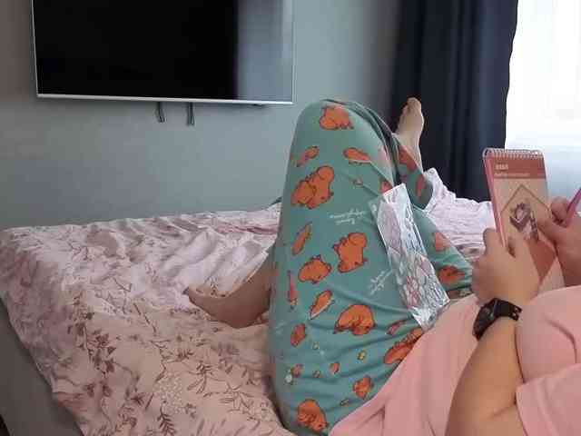 Milaa1998 webcam