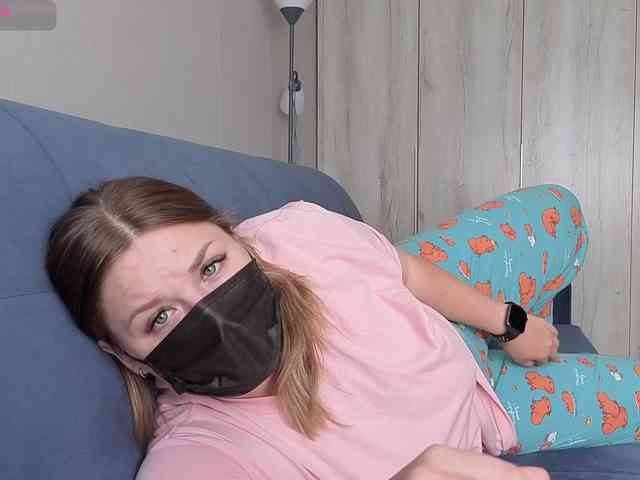 Milaa1998 webcam